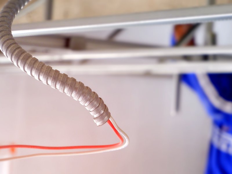 aluminum wiring with visible strands